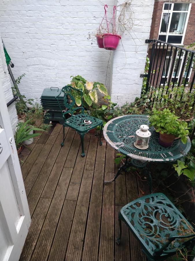 Central London Flat. Georgian Terrace. Bright. Екстер'єр фото